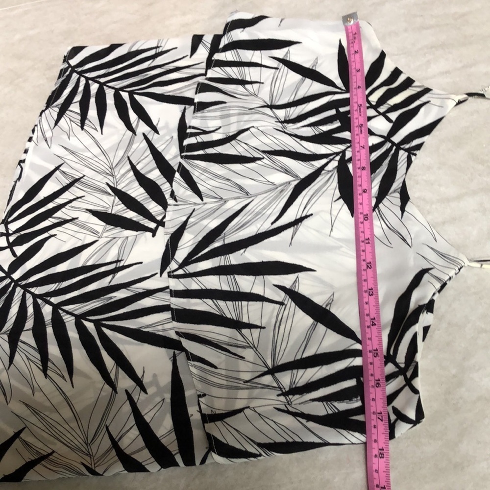 Mossimo White Strap Tank With Black Palm Fronds Size XS - Picture 5 of 7
